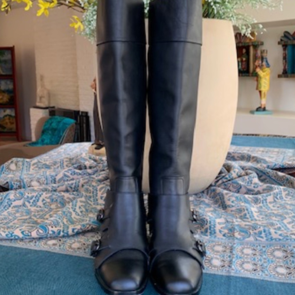 Louboutin black calfskin leather boots